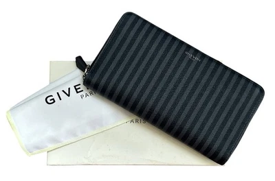 Auténtica cartera larga Givenchy Foto 1 de 3