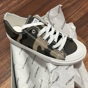 JENN ARDOR Women's Canvas Sneakers Fashion Shoes Low Top Lace up Casual Walking - Picture 1 of 4