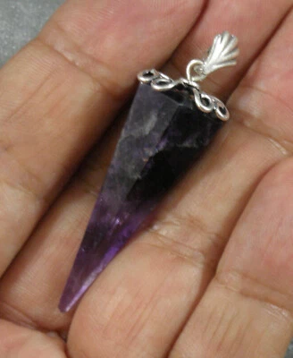 Colgante facetado punta amatista natural con bandas de plata de ley .925 52 mm 2 pulgadas Foto 1 de 4