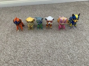 Rare Full Set Of Paw Patrol Mighty Pups Charged Up Figures Rocky Rubble Zuma - Picture 1 of 20