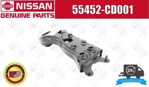 Soporte de suspensión trasera izquierda Nissan OEM 55452-CD001 para G35 350Z - Imagen 1 de 15
