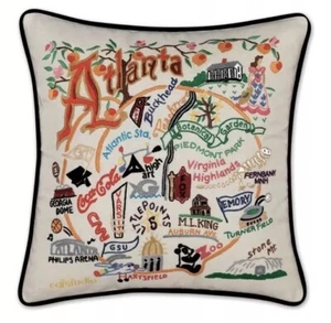 Cat Studio ATLANTA GEORGIA besticktes Kissen 20”x20” neu FALCONS BRAVES GA TECH - Bild 1 von 5