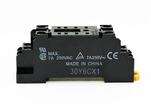 Omron PYF08A-E Relaisbuchse 250 VAC 8 Pin Neu - Bild 1 von 4