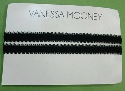 Gargantilla de encaje negra Vanessa Mooney cierre de metal dorado Foto 1 de 3