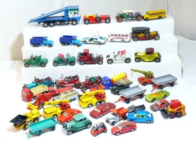 Siku Matchbox  Konvolut  PKW LKW Oldtimer für Bastler  alle defekt ca.40 Stück - Bild 1 von 4