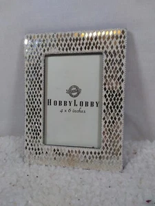Variety of Picture Frames - Picture 1 of 19