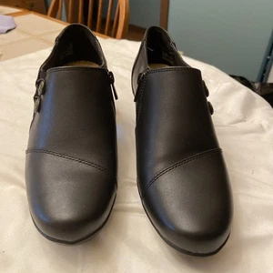 Zapatos cómodos Clarks de cuero sin cordones para mujer con cremallera y botones para mujer talla 7,5 W - Imagen 1 de 7