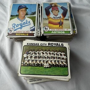 1973 Topps 1979 Topps Baseball 300 Card Lot VG - Picture 1 of 11