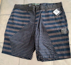 VOLCOM STONE Logo GRAPHITO SHORTS Men’s Sz 32 Striped Casual Walking - Picture 1 of 9