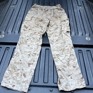 Pantaloni USMC Desert Digital Camo Marpat taglia small pantaloni corti cargo utility - Foto 1 di 8