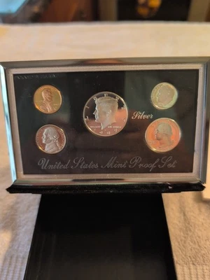 1992 US Mint Premier SILVER Proof Set - Complete COA & Papers, Mint Condition - Image 1 of 4
