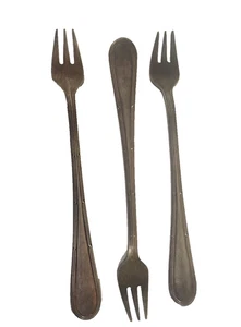 Vintage Oneida Becket Cocktail Meeresfrüchte Pickle Oliven Gabel sehr guter Zustand - Bild 1 von 4