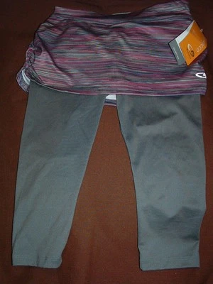NEW CHAMPION DUO DRY MAX P9694 GIRL'S GRAY/STRIPE SKAPRI (SKIRT/CAPRI) M 7/8 - Image 1 of 2