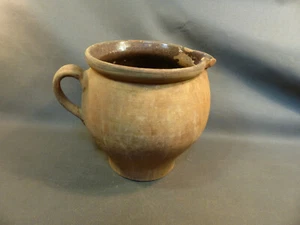 Ancien pot à lait ou à crème en terre vernissée de campagne pichet art populaire - Picture 1 of 7