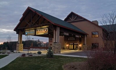 Wisconsin Dells Wilderness Waterpark - Dec 9-12 - 2 bedroom - Glacier Canyon - Image 1 of 4