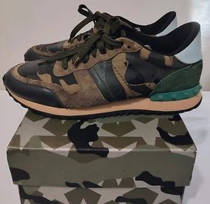 Valentino Garavani Camouflage Rockrunner Sneakers Men 42 /US 9 - Picture 1 of 4