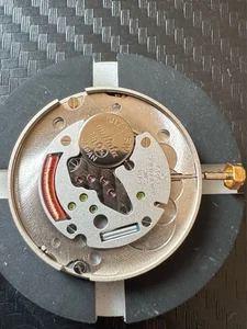 Orologio da polso uomo Ebel movimento originale cal.187-1 ricambi quarzo per ricambi - Foto 1 di 2