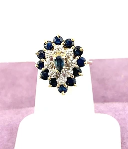 Anillo en forma de lágrima de diamantes y zafiros de 2,0 quilates de oro amarillo de 10 quilates talla 4 - Imagen 1 de 6