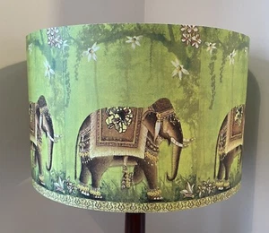 Sombra de lámpara Shabby Chic, pantalla de lámpara verde elefante indio regalo gratuito - Imagen 1 de 4