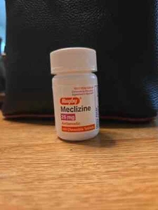 Rugby Meclizine 25mg NON-DROWSY 100ct Cherry Chews  x 3 bottles - Picture 1 of 2