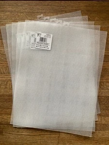 Darice Clear 7-Mesh Flexible Plastic Canvas 5ct-10.5”x13.5" 33900-1 - Picture 1 of 3