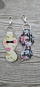 Niedlicher Schlüsselanhänger Chapstick oder Lippenstift Halter 2er Set - Bild 1 von 4