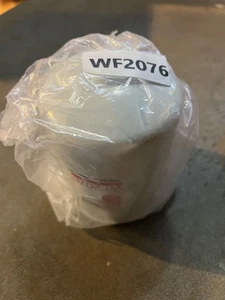 Genuine Fleetguard WF2076 Coolant Filter - Picture 1 of 2
