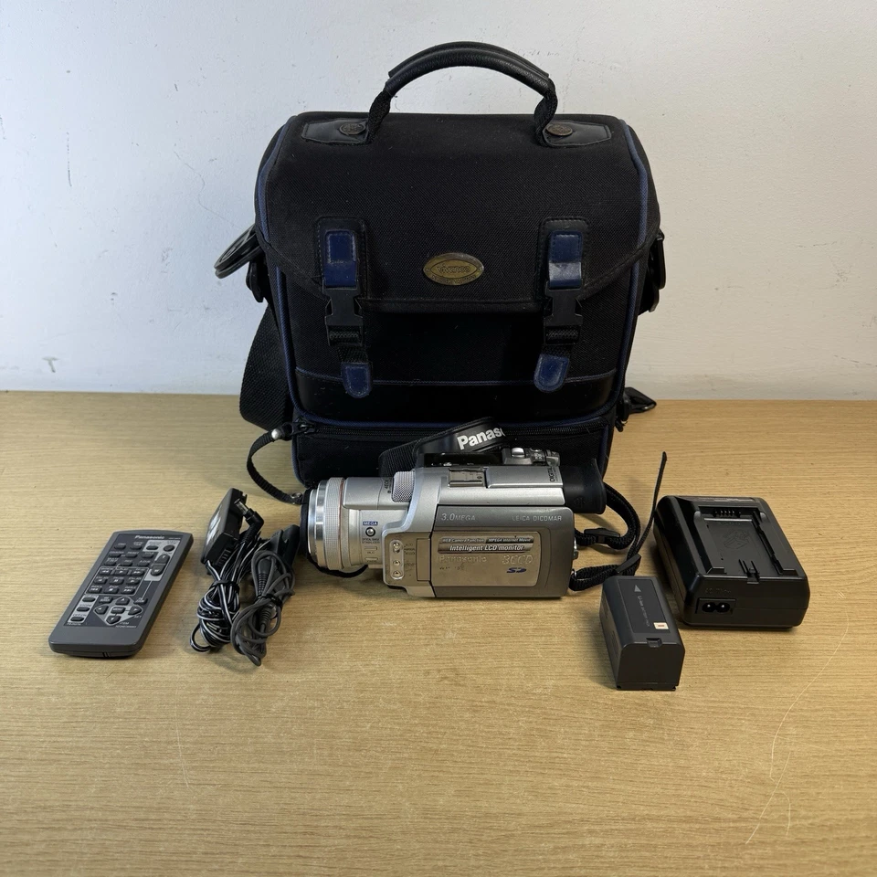 Panasonic NV-DX100B Video Recorder Camcorder With Battery Working READ DESC - Image 1 of 4