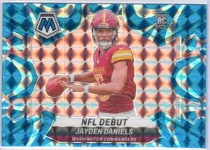 2024 Panini Mosaic - NFL Debut Jayden Daniels #272 Reactive Blue Mosaic Prizm RC - Picture 1 of 3
