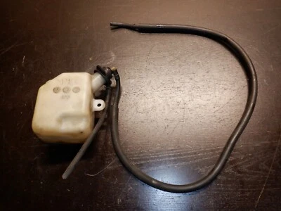 Yamaha FZ6 2007 | Depósito de refrigerante del motor | Usado OEM Foto 1 de 4