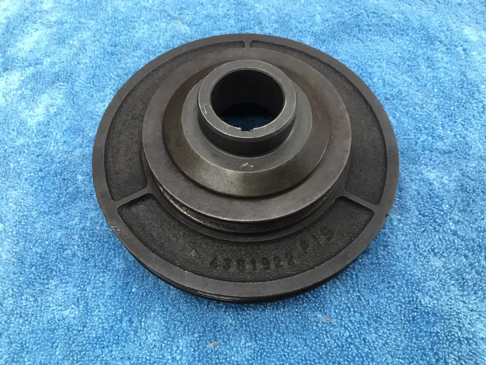 Fiat 124 Spider Crank Shaft V-Belt Pulley (OE-Used) Fiat 131 - Изображение 1 из 4
