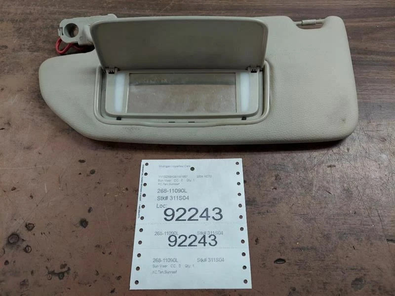 Driver Sun Visor XC70 Illuminated Fits 01-04 VOLVO 70 SERIES 103783 - Imagem 1 de 1