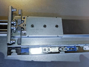 HPE DL580 Gen8 Rail Kit / Rackschienen, kugelgelagert inkl. Kabelmanagement Arm - Bild 1 von 2
