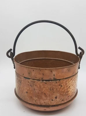 Ancien Chaudron cuivre massif Martelé NIJHOF Ø 25cm H 17cm Déco Anse en fer - Photo 1/4