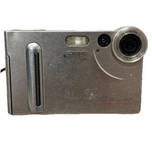 Cámara digital CASIO EXILIM EX-S3 para piezas enciende pantalla defectuosa - Imagen 1 de 9