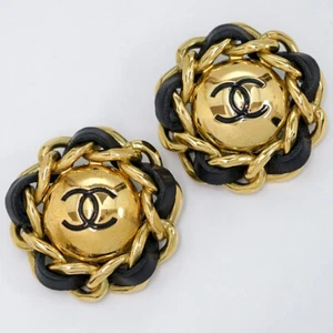 Orecchini CHANEL CC Loghi Pelle Nera Catena Clip-On Tono Oro 28 Autentici #1648-6 - Foto 1 di 5