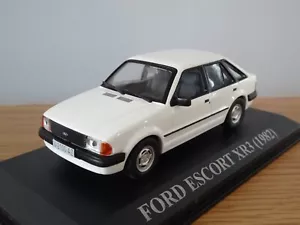 ALTAYA IXO FORD ESCORT MK3 WHITE 1982 CAR MODEL PS03 1:43 - Picture 1 of 3