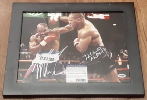 (RI4) Evander Holyfield & Mike Tyson cimeli fotografici autenticati PSA firmati - Foto 1 di 6