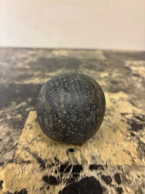 Antigua bola de cañón de hierro de 2,5" de la Guerra de la Revolución Civil antigua bola de cañón NE Foto 1 de 4