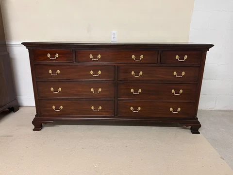 HENKEL HARRIS TRIPLE DRESSER CHEST  HAS COLUMNS MAHOGANY Cover