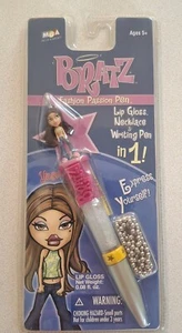 Bratz Moda Pasión Pluma Brillo de Labios, Collar Pluma Nuevo de Lote Antiguo Caducado 2004 Yasmin - Imagen 1 de 11
