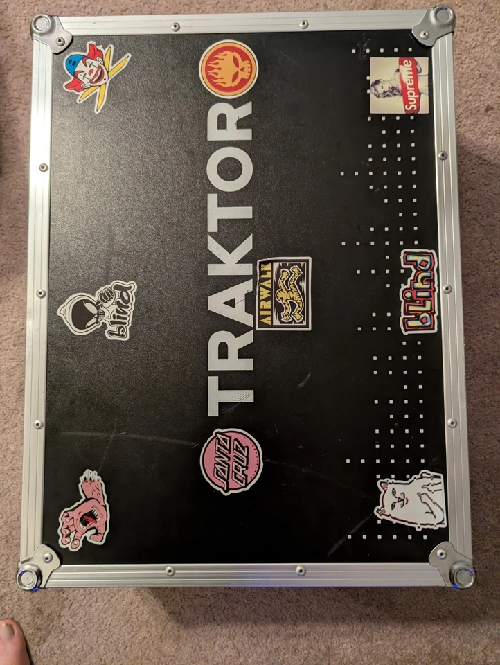 Native Instruments S4 Travel Flight Case - Missing 1 Foot - Image 1 of 3