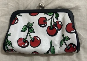 Isabella Fiore Leder Handtasche weiß mit roter Kirsche Kunstleder Clutch - Bild 1 von 5