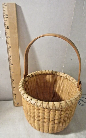 Nantucket Basketworks of Cape Cod OPEN BASKET 5" WHALE on BASE & Signed #790 Cover