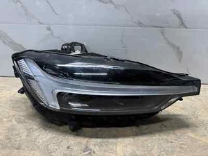 Volvo XC60 XC 60 Mk2 FULL LED Headlight Light Lamp 2019- O/S GENUINE PN:32337968 - Picture 1 of 9