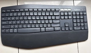Logitech K850 Wireless Bluetooth PC Keyboard - Black - Picture 1 of 4