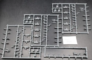 Warhammer 40k Space Marines Classic Tactical Squad Sprues Bits - Picture 1 of 6