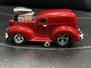 MUSCLE MACHINE. 1:64. 40 FORD DELIVERY SEDAN. MAROON. LOOSE - Picture 1 of 6