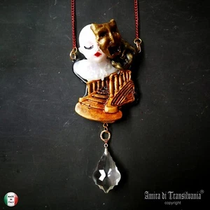 Gioielli Art Deco Nouveau Collana Bigiotteria Pendaglio Barocco Fantasma Opera - Foto 1 di 24