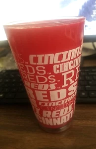 CINCINNATI REDS 16 oz HARD, DURABLE PLASTIC BEVERAGE TUMBLER, RED & WHITE - Picture 1 of 4